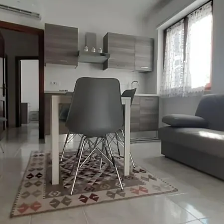 Madìs House *